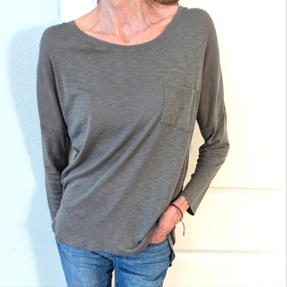 Casual cool gray Cynthia Rowley top